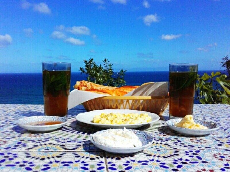 Café Hafa — terrazza sullo Stretto